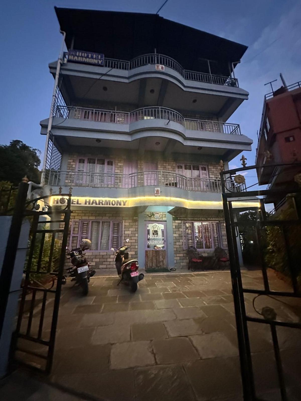 Hotel Harmony Pokhara Exterior foto