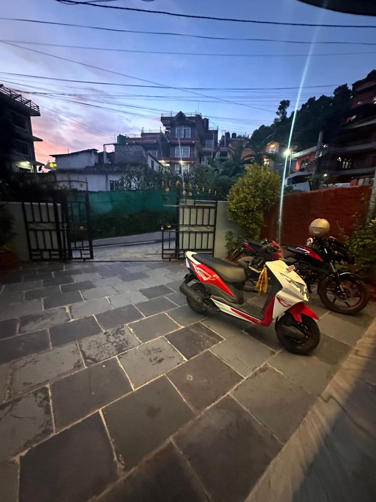 Hotel Harmony Pokhara Exterior foto