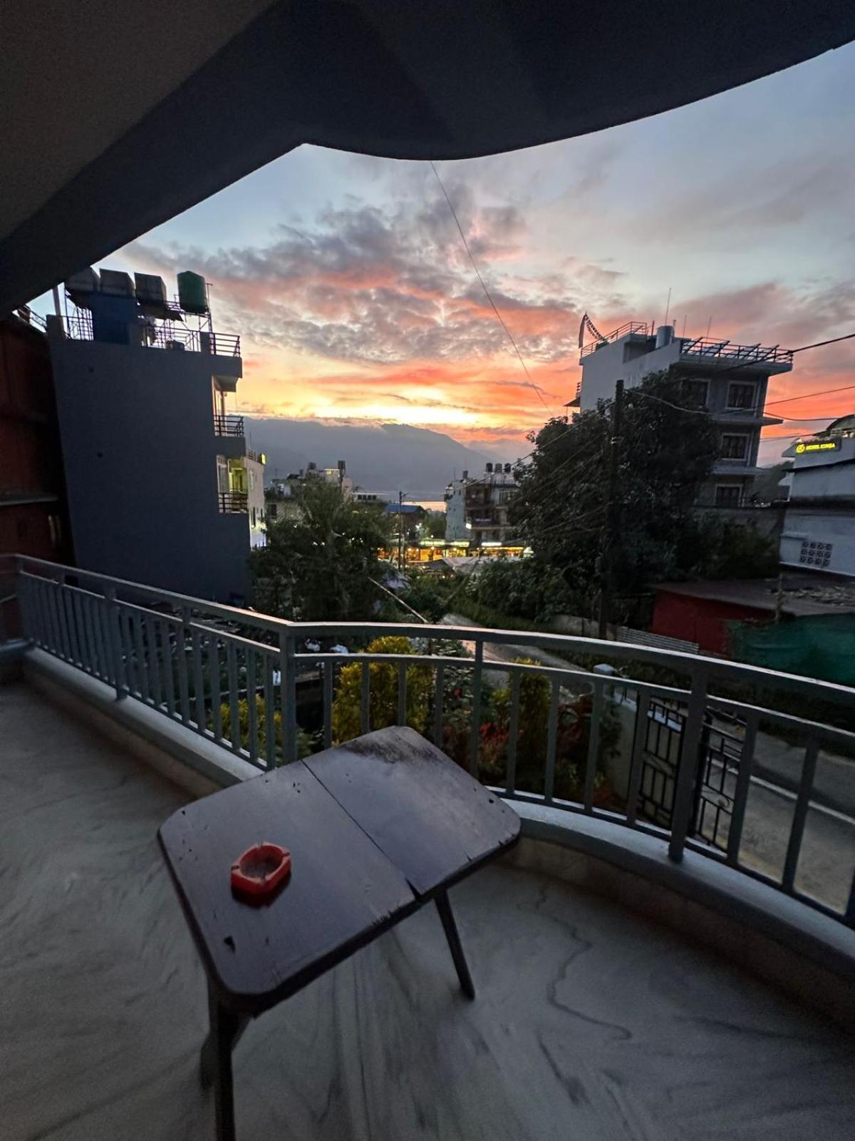 Hotel Harmony Pokhara Exterior foto